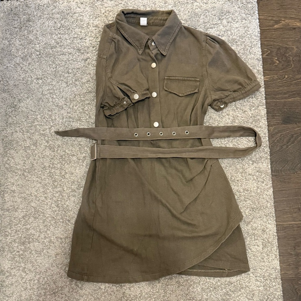 Chic Olive Short Sleeve Dress with Belt